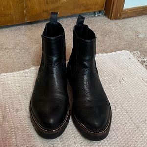 Caslon Miller Water Resistant Lug Sole Chelsea Boot